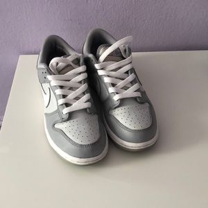 Nike dunk low two toned grey